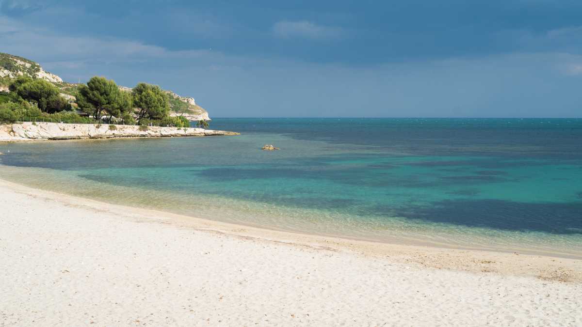 Le Spiagge Più Belle di Cagliari: Un Paradiso da Scoprire