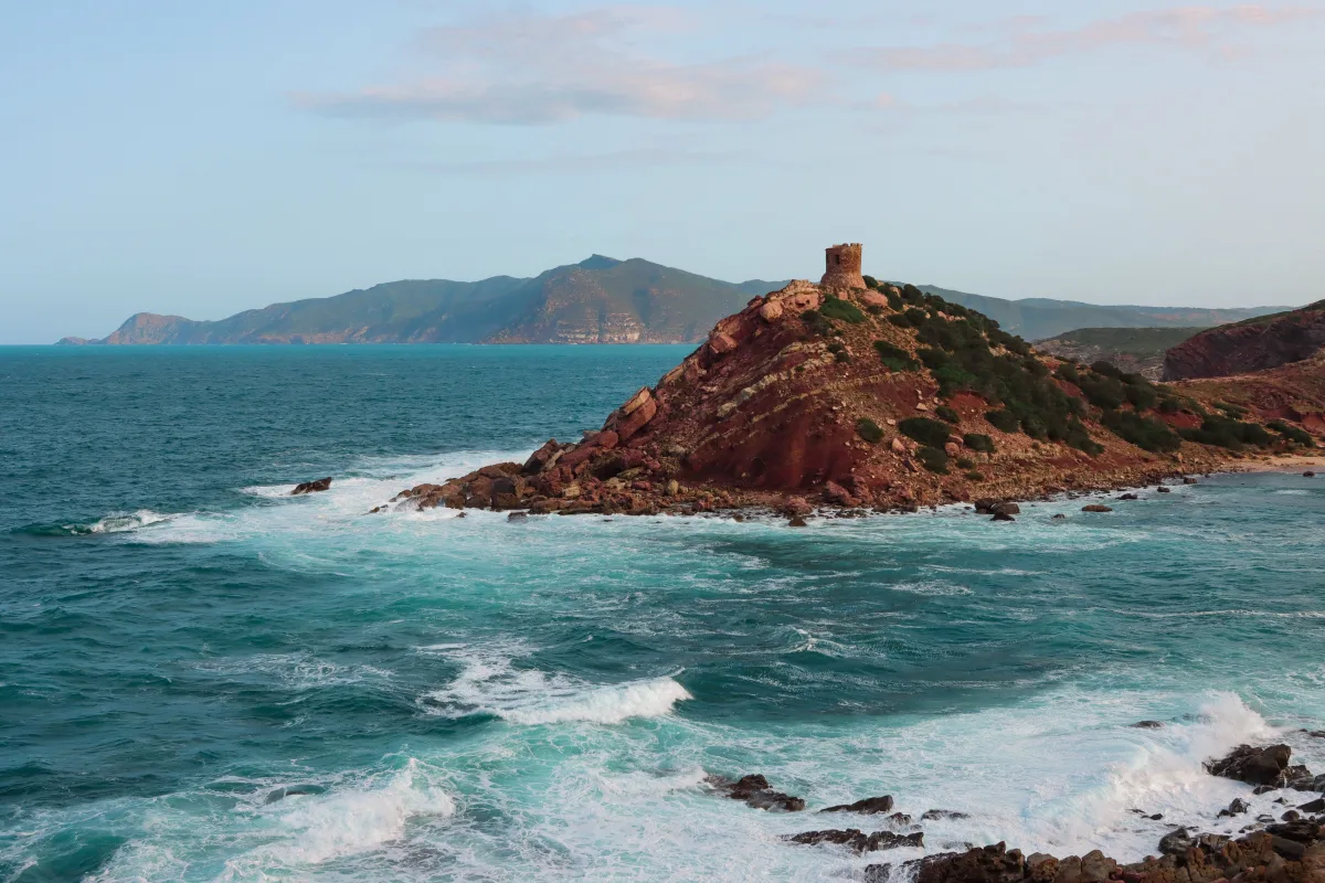 Guida Completa su Come Arrivare ad Alghero in Sardegna