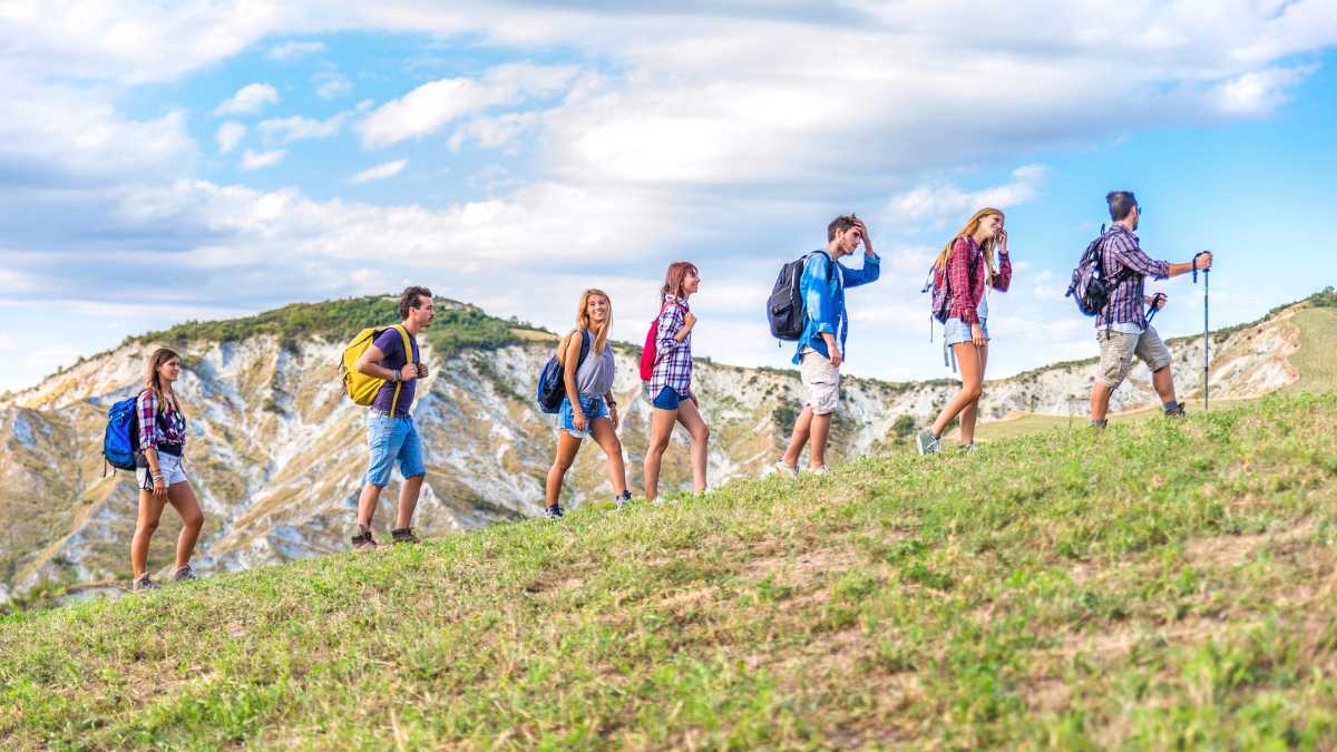 I migliori trekking vicino a Carloforte: avventure nella natura dell'Isola di San Pietro