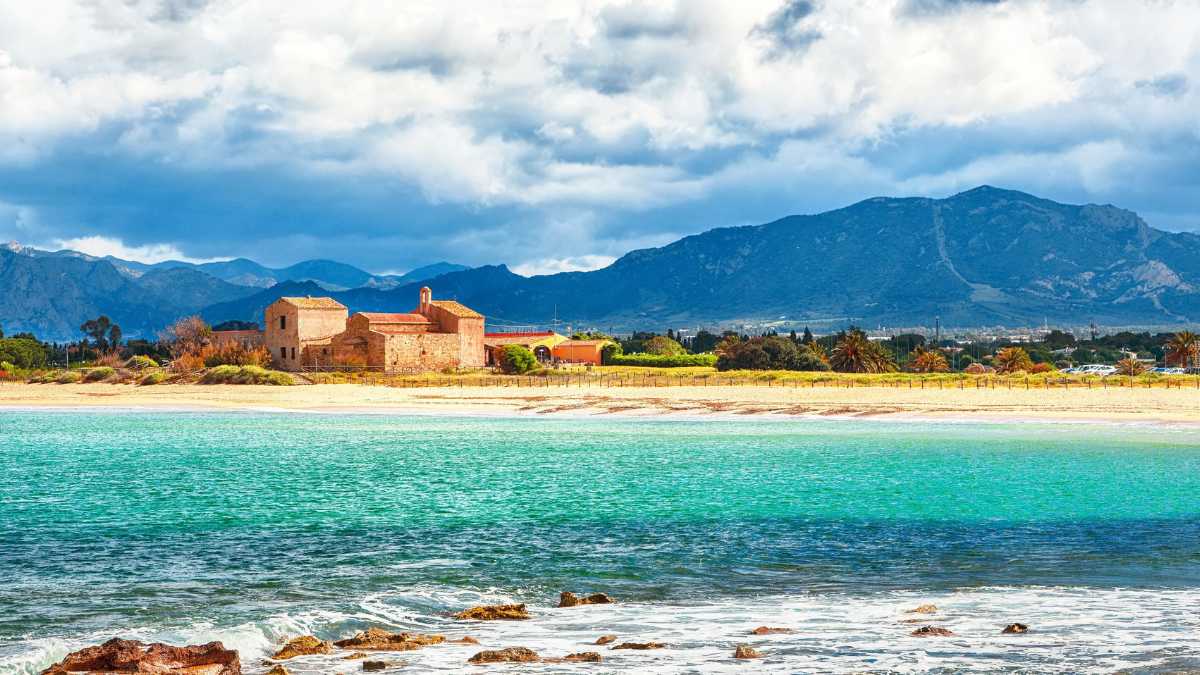 Scopri Pula e Dintorni: Un Itinerario di 7 Giorni in Sardegna