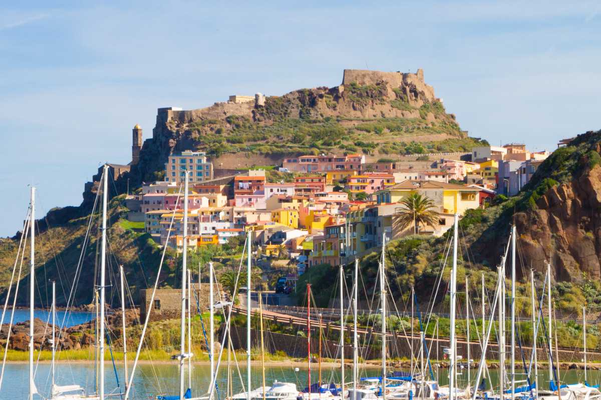 Interno del Museo dell'Intreccio Mediterraneo con cestini artigianali